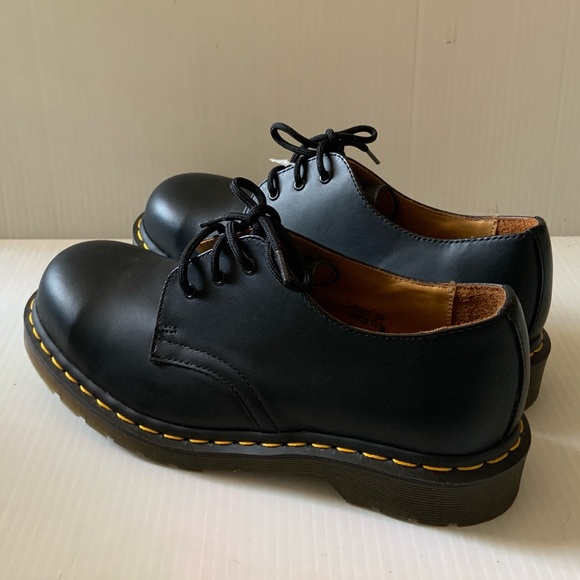Doc Martens 1925 Oxford Shoes - Picture 4 of 12